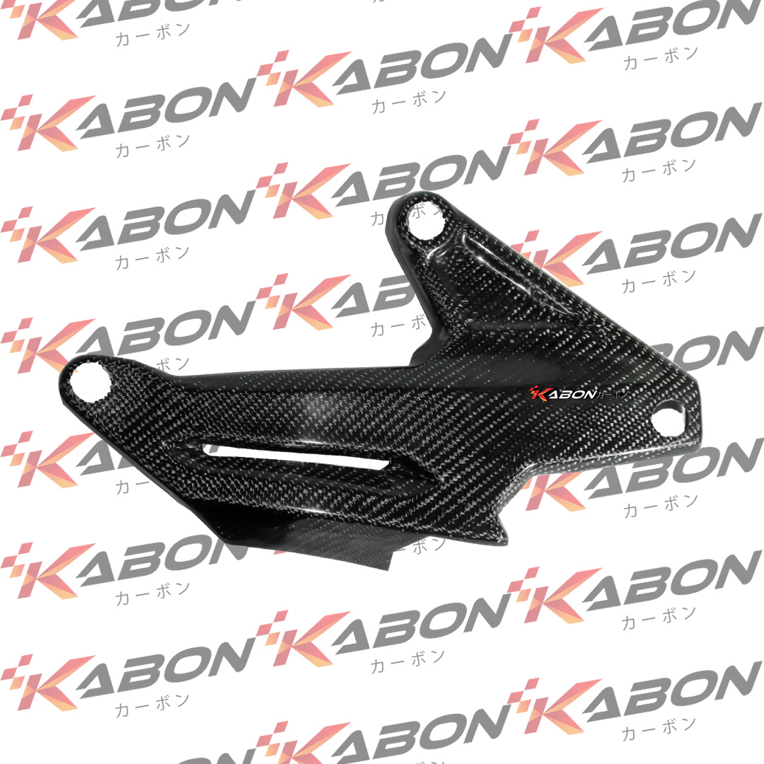ADV150_CARBON-COVER-FOOTSTEP-copy