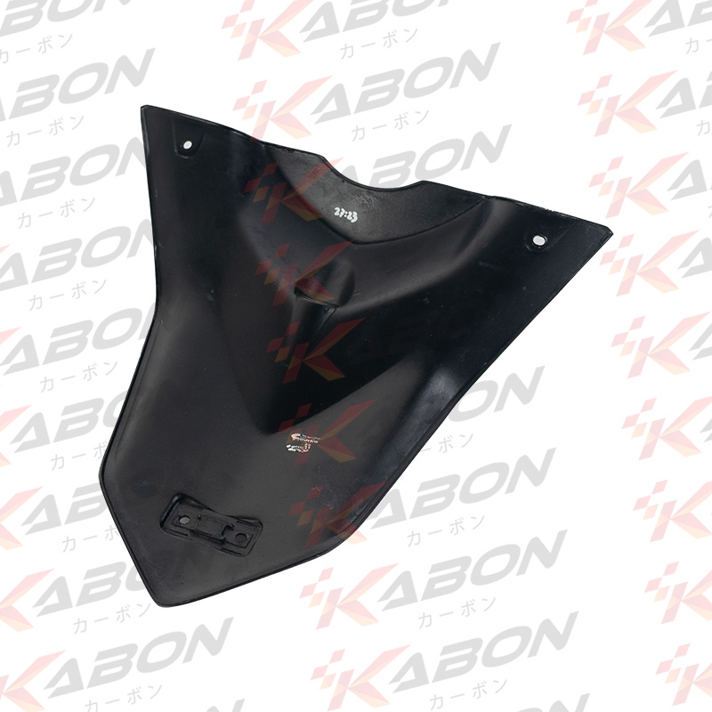 AEROX-155-CONNECTED_COVER-DASI-CARBON-copy-3