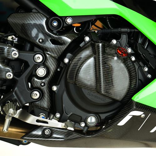Second image of Kabon Cover Engine Carbon - Kawasaki Ninja 250 | 400 2018-2024