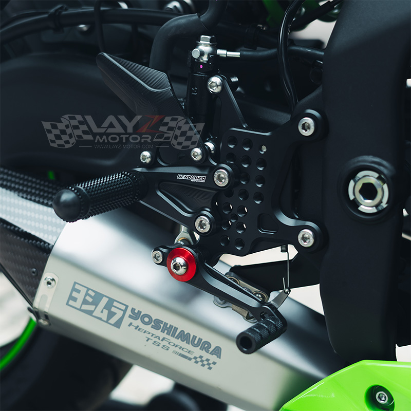 KENDMOTO_ZX25R-FOOTSTEP-V2