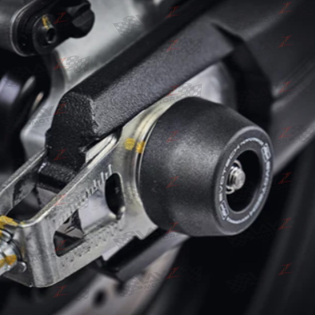 rear-slider-monster-696-795-2